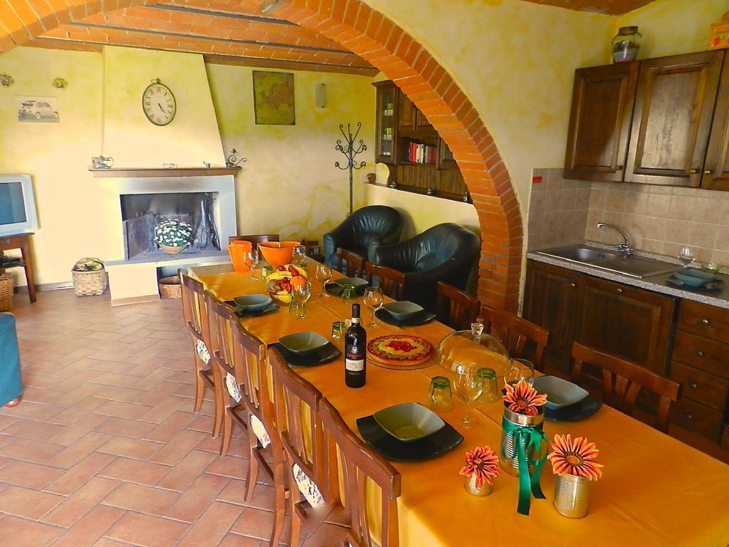 Casolare Il Moro Villa Монте Сан Савино Екстериор снимка